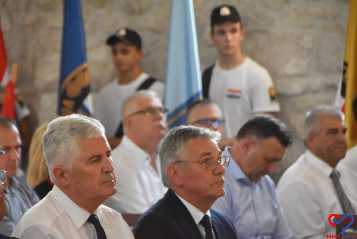 FOTO: Grude obilježile Dan branitelja i Herceg Bosne, čestitku uputio general Ante Gotovina 67