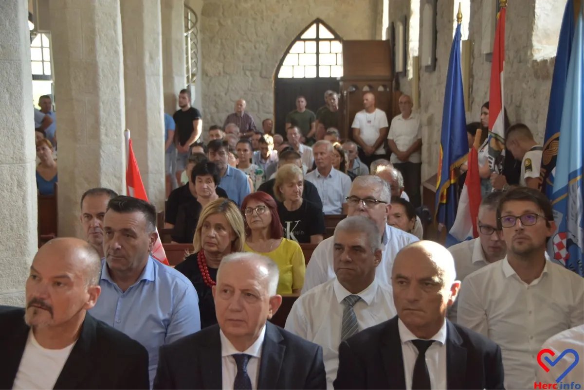 FOTO: Grude obilježile Dan branitelja i Herceg Bosne, čestitku uputio general Ante Gotovina 74