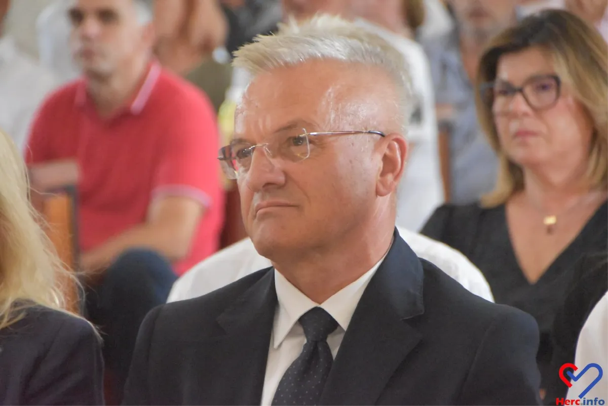 FOTO: Grude obilježile Dan branitelja i Herceg Bosne, čestitku uputio general Ante Gotovina 76