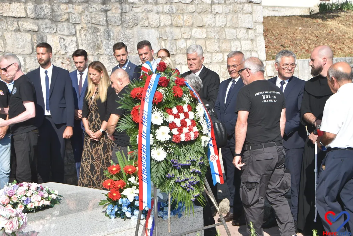 FOTO: Grude obilježile Dan branitelja i Herceg Bosne, čestitku uputio general Ante Gotovina 7