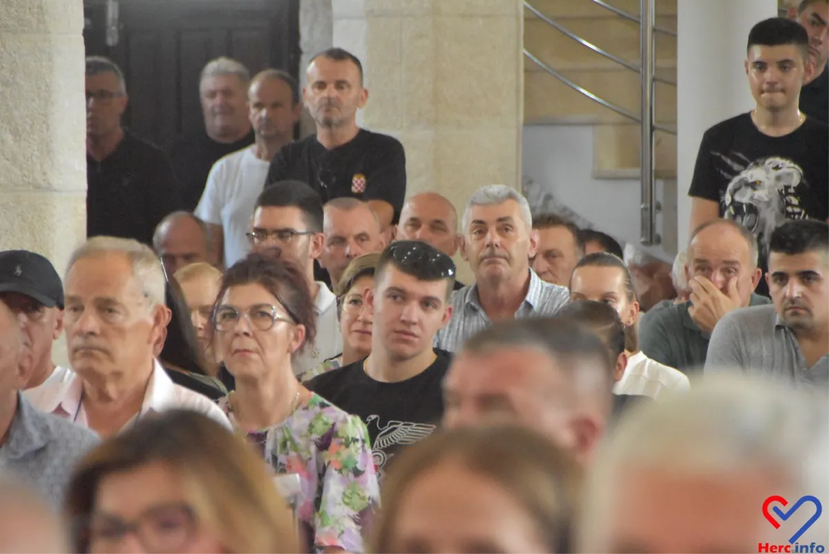 FOTO: Grude obilježile Dan branitelja i Herceg Bosne, čestitku uputio general Ante Gotovina 80