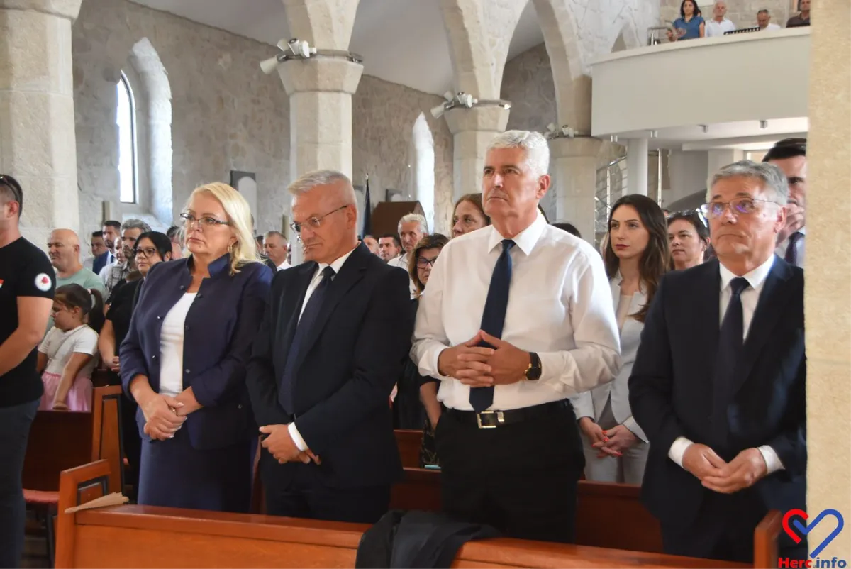 FOTO: Grude obilježile Dan branitelja i Herceg Bosne, čestitku uputio general Ante Gotovina 85
