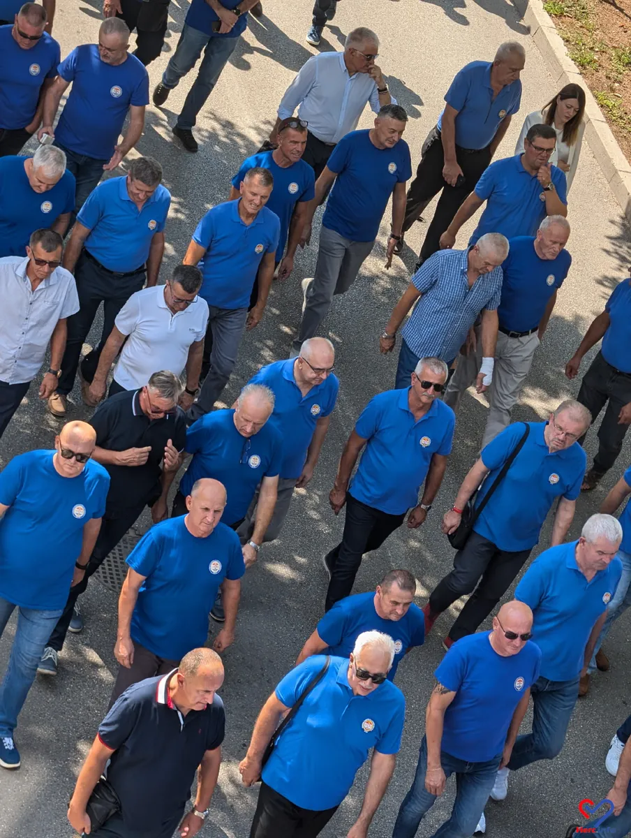 FOTO: Mimohod povodom obljetnice nositelja ratnih odličja HVO-a u Mostaru 10