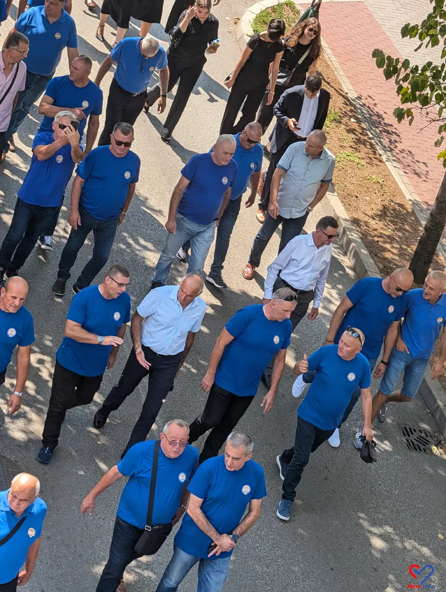 FOTO: Mimohod povodom obljetnice nositelja ratnih odličja HVO-a u Mostaru 12