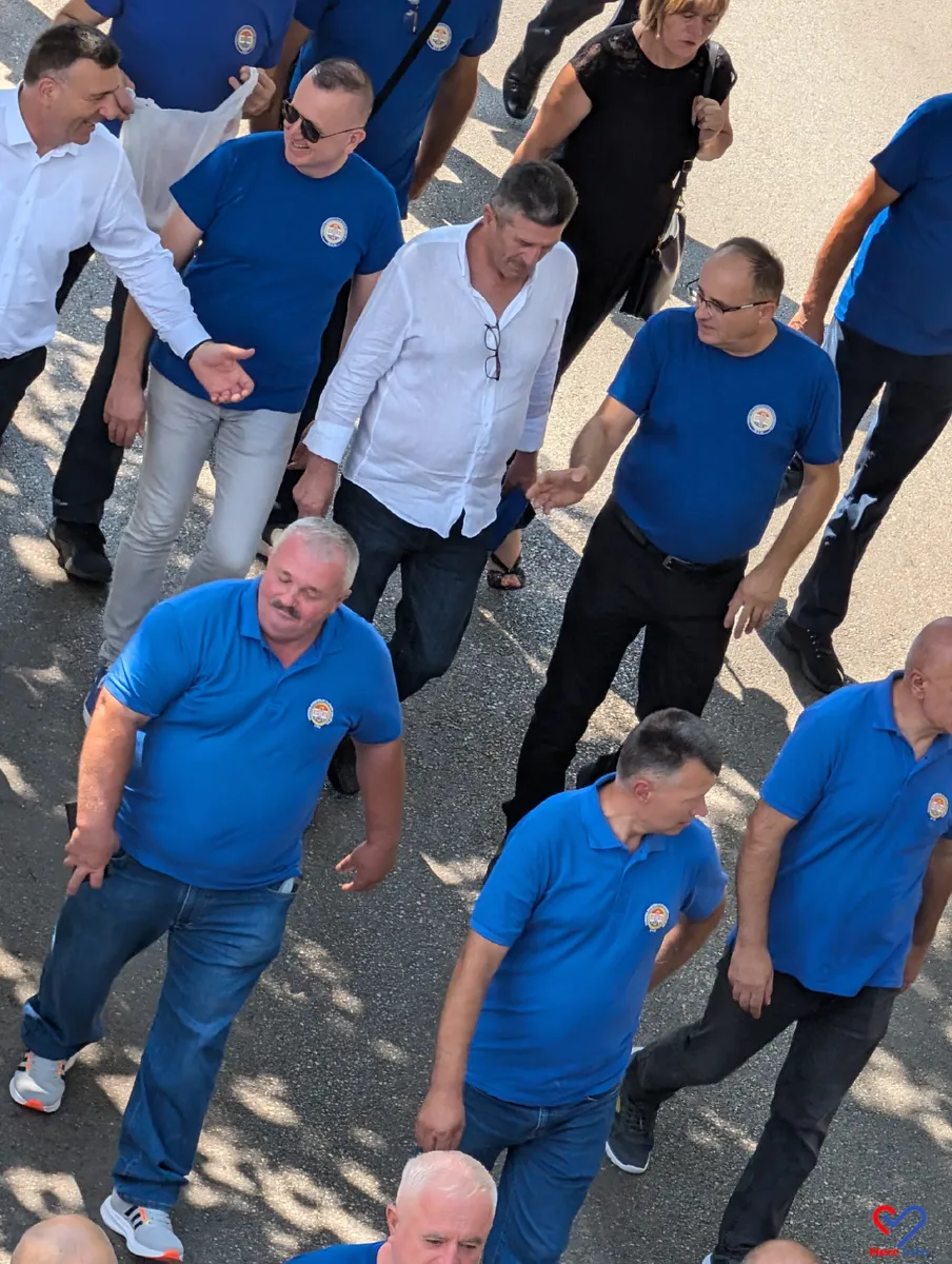 FOTO: Mimohod povodom obljetnice nositelja ratnih odličja HVO-a u Mostaru 17