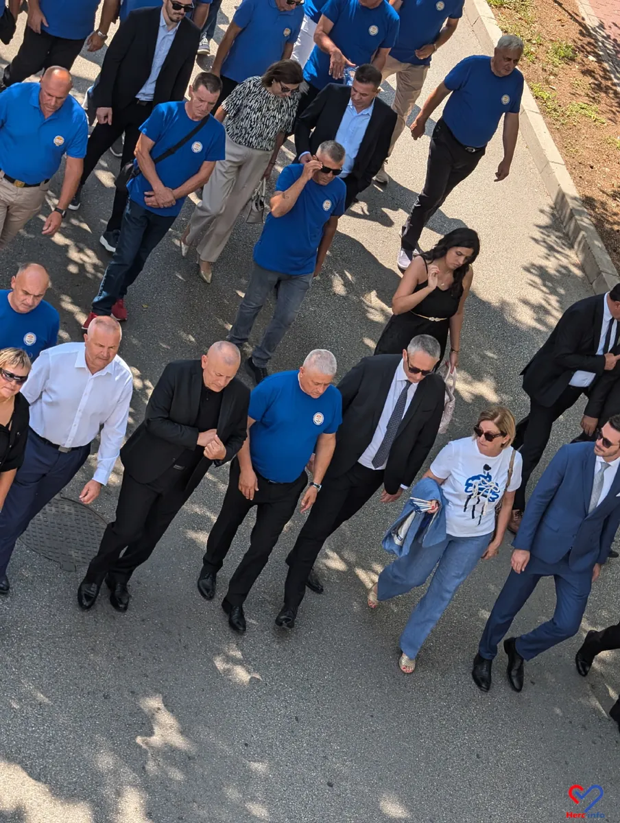 FOTO: Mimohod povodom obljetnice nositelja ratnih odličja HVO-a u Mostaru 7