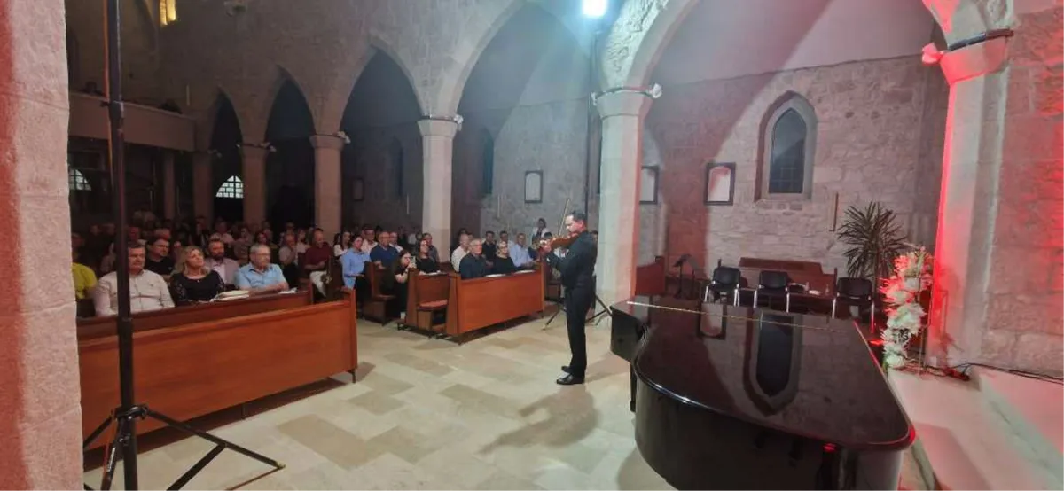 U Grudama započeo festival 'Glazba na kamenu', slijede još dvije večeri klasične glazbe 1
