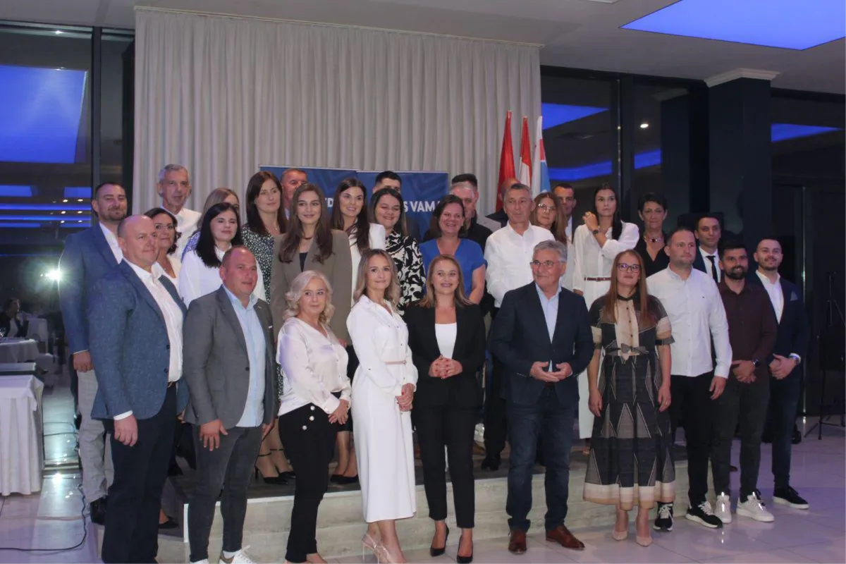 HDZ BiH Grude kampanju počeo stranačkom klauzurom! Grizelj zahvalio Gruđanima na podršci i poručio: I dalje s vama! 12