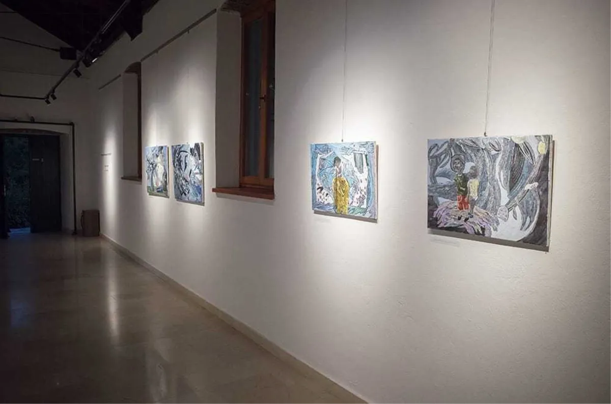 FOTO: U Galeriji Kninskog muzeja otvorena izložba slika Andrijane Mlinarević-Cvetković 5