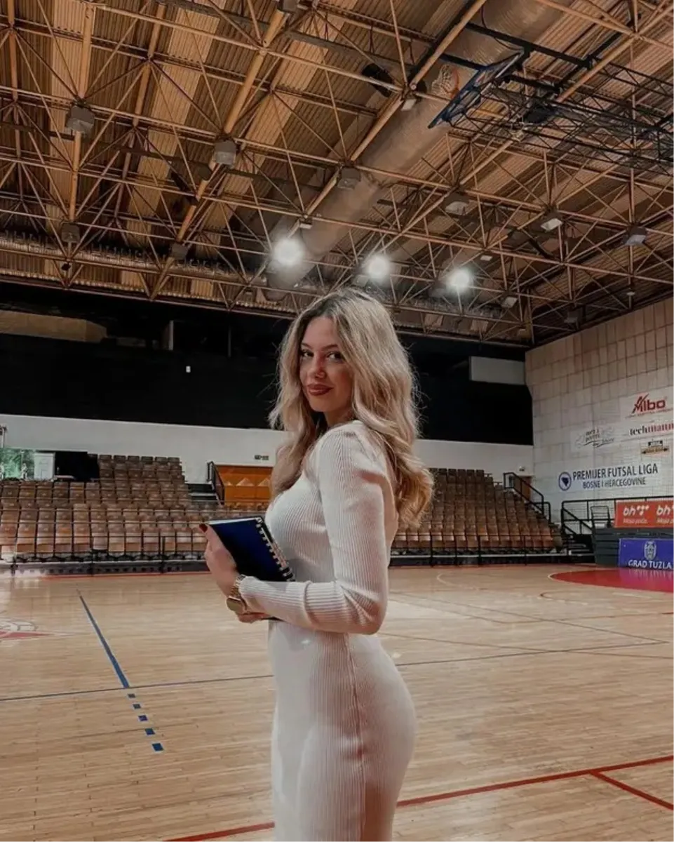 FOTO: Najljepša glasnogovornica živi i radi u BiH 7