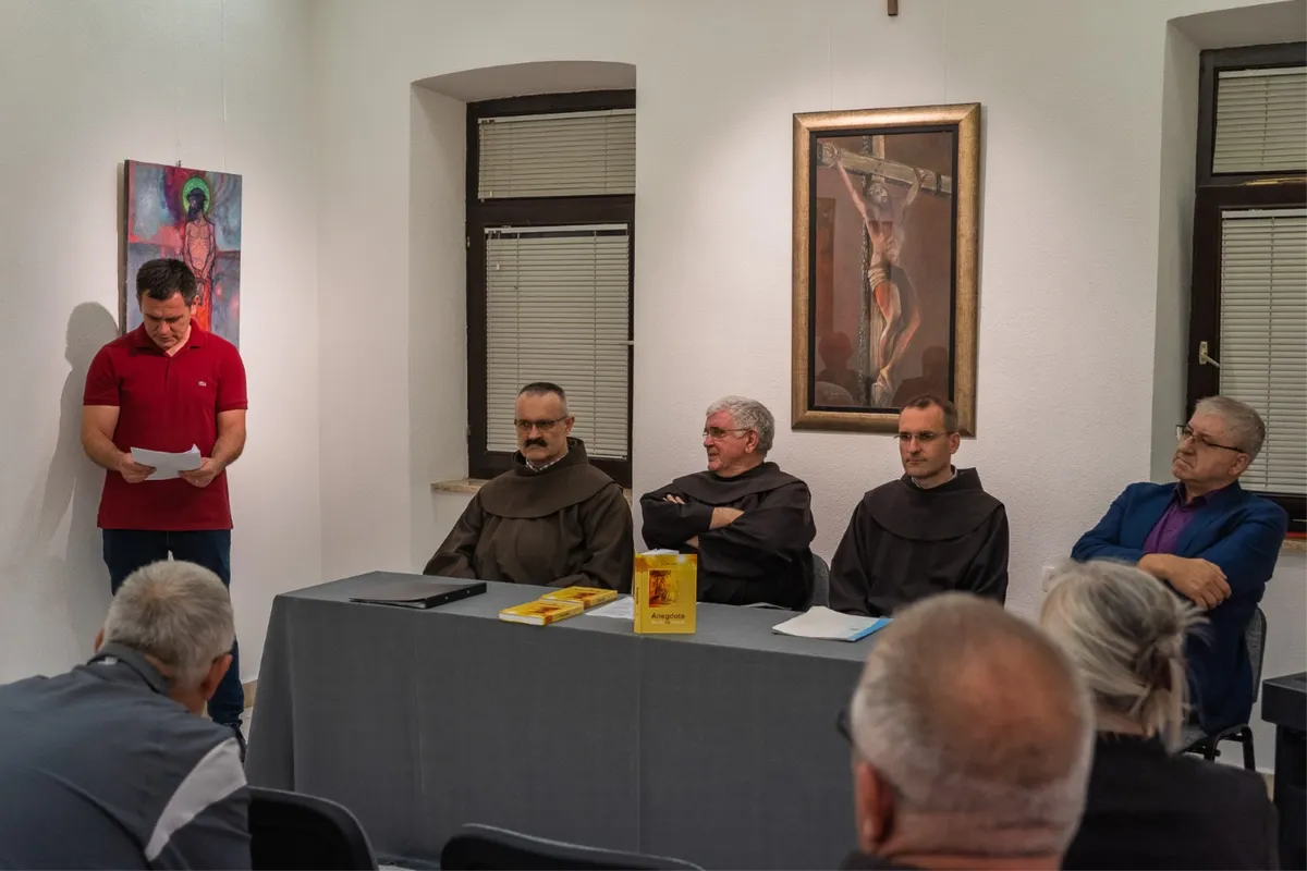 FOTO: U Gorici predstavljene knjige fra Mate Tadića! 'Franjevci se u Hercegovini itekako znaju smijati i šaliti na svoj račun' 4