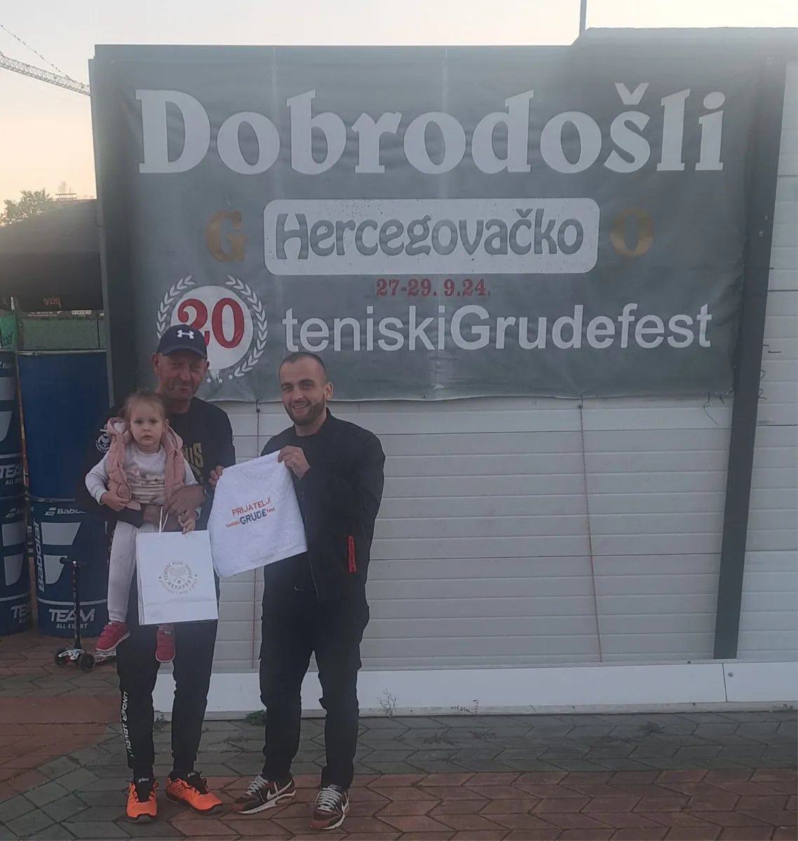 Završen jubilarni 20. teniskiGRUDEfest 2024. FOTO 15