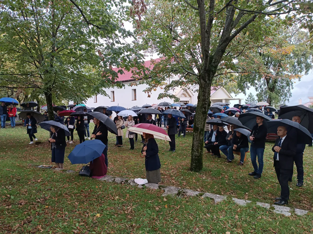Misom zadušnicom obilježena 31. obljetnica na Vrdima FOTO 2