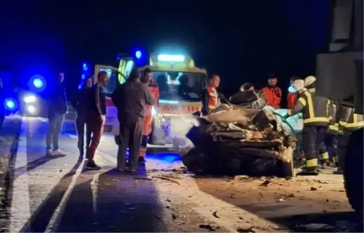 Fotografija s mjesta užasa gdje se mladi vozač zabio u kombajn, u bolnici je i bori se za život