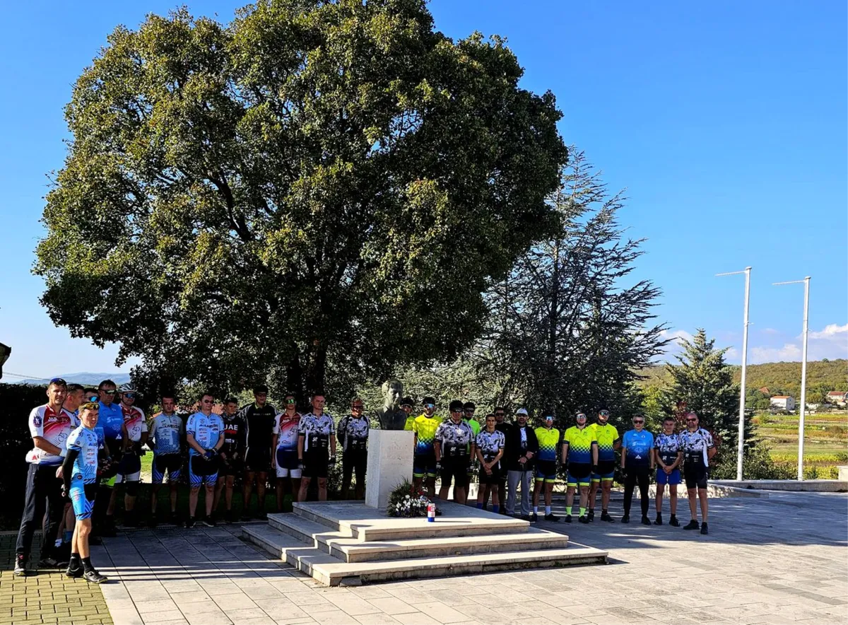 Biciklisti se okupili u spomen na pale vitezove koji su dali živote za slobodu hrvatskog naroda FOTO 2