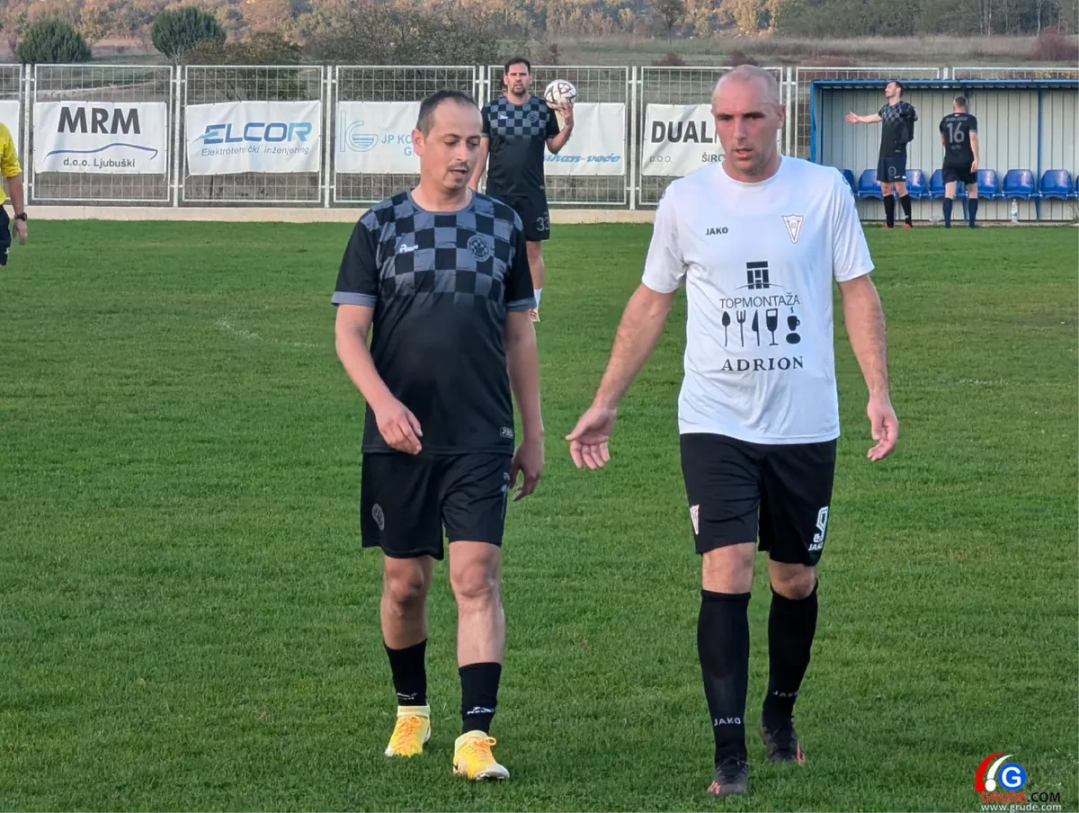 FOTO: Vinko Palac i Slobodan Vukoja strijelci u pobjedi Udruge veterana HNK Bekija Grude protiv Vinjana 21