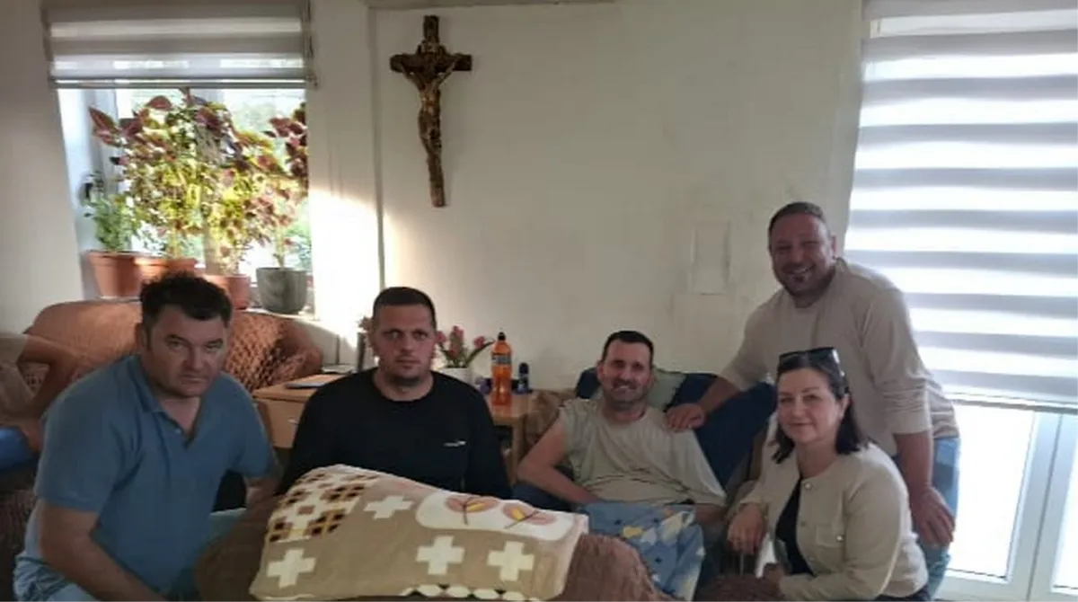 Vodstvo HLU Malič posjetilo obitelj Ćutuk: Grudski lovci još jednom pokazali veliko srce