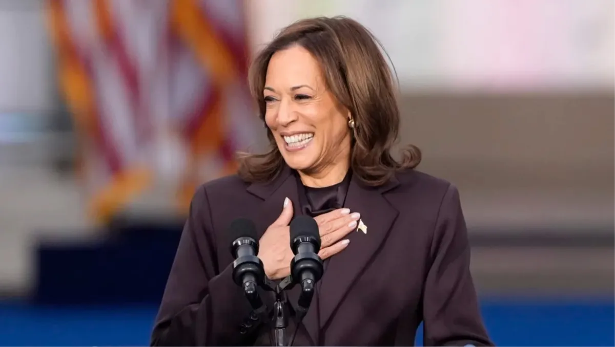 Kamala Harris pristašama: Samo kad je jako mračno, mogu se vidjeti zvijezde, Bog blagoslovio vas i Ameriku!