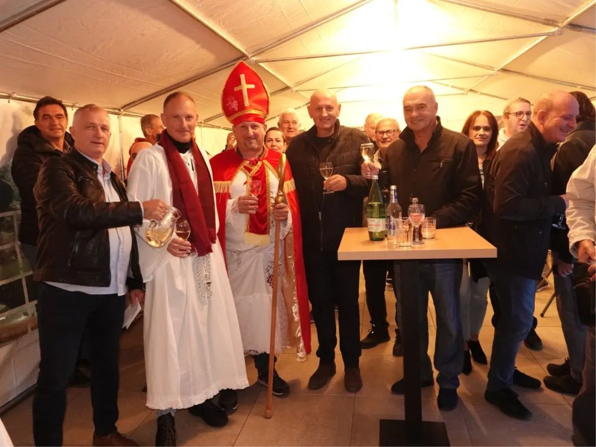 Imoćani krstili mošt – neka nam vina budu što bolja i kvalitetnija