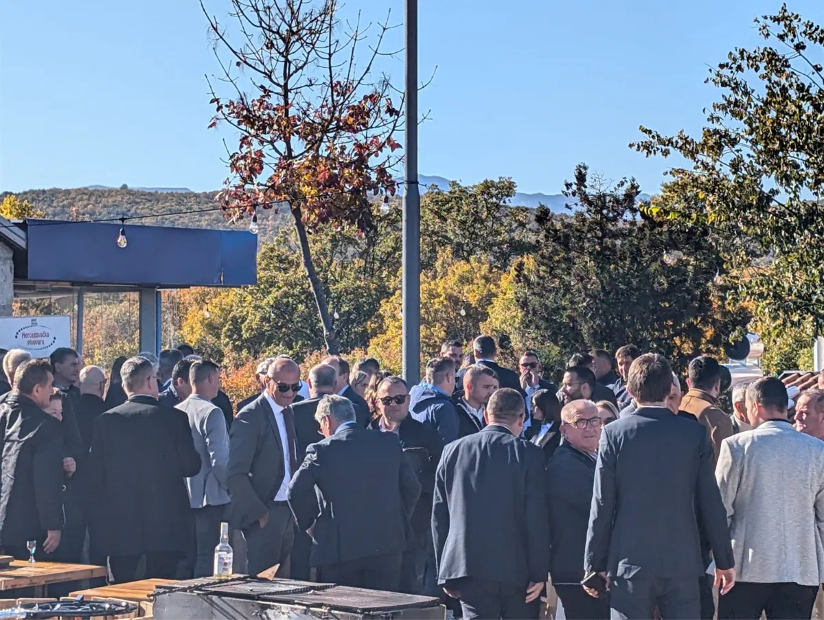 FOTO: POČEO 12. SUSRET GOSPODARSTVENIKA OPĆINE GRUDE, razgovara se o cestovnim temama 5