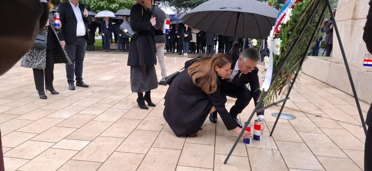 FOTO: Političko vodstvo Hrvata u BiH okupilo se u Grudama, u tijeku je svečana sjednica 5