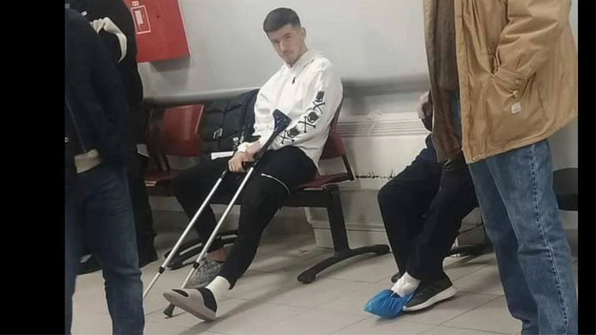 Veliki Pero Sučić čekao red za doktora i družio se s navijačem! Nogometaš iz Bugojna sve je oduševio 1