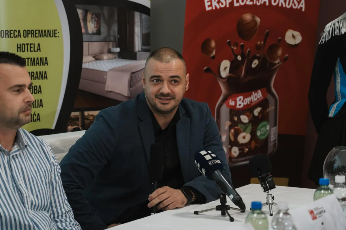 FOTO: Andrijanić i Vučić održali presicu, Arena Sport prenosi spektakularni 4 KAFIĆA! Dolaze Jakić, Romano, Čarli, Menalo, Čop, Bradarić... 8