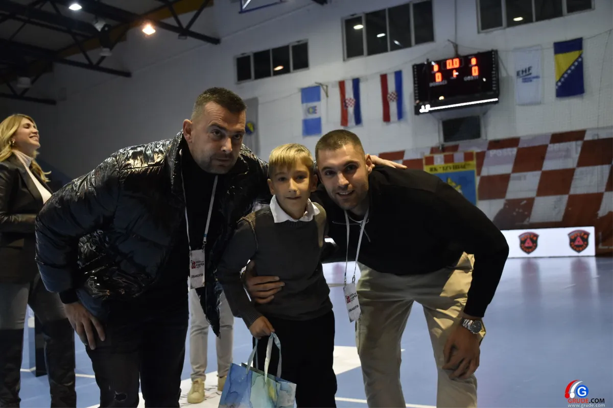 Najveća fotogalerija u ovoj godini! Evo kako je bilo na 4 KAFIĆA u Ljubuškom