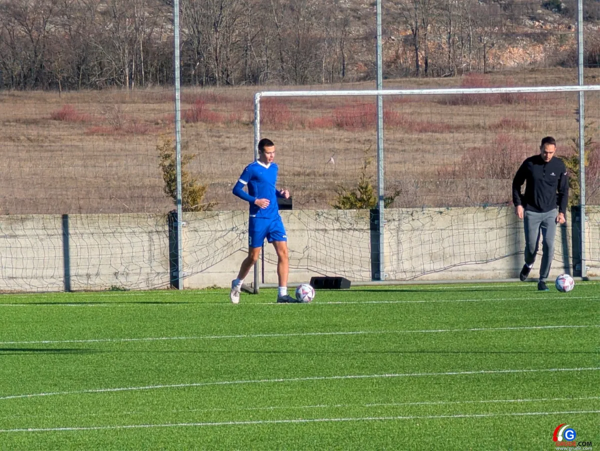 FOTO: Trening u Grudama pod budnim Mađarovim okom! Zvijezda Zrinjskog Josip Ćorluka u top formi pred početak priprema!  10