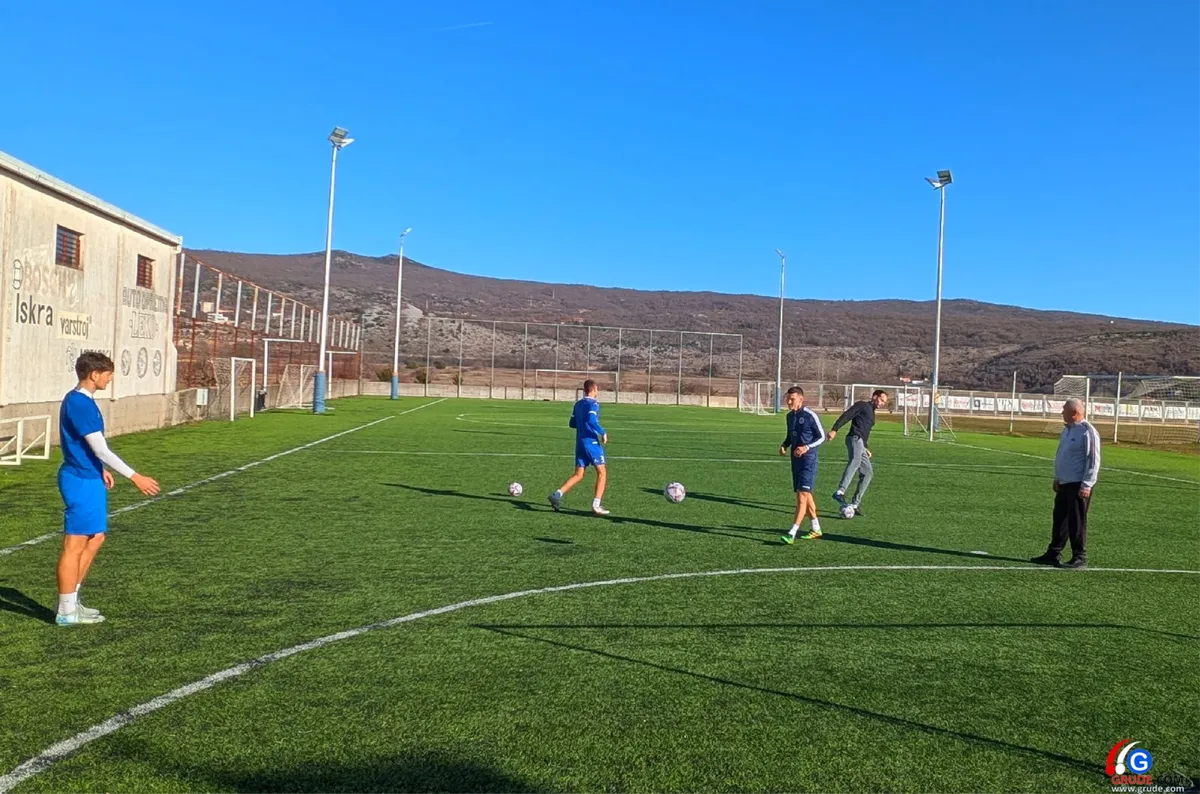FOTO: Trening u Grudama pod budnim Mađarovim okom! Zvijezda Zrinjskog Josip Ćorluka u top formi pred početak priprema!  15