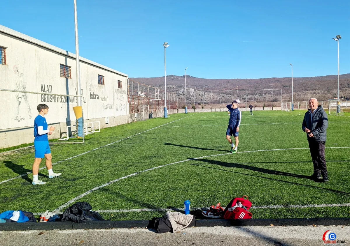 FOTO: Trening u Grudama pod budnim Mađarovim okom! Zvijezda Zrinjskog Josip Ćorluka u top formi pred početak priprema!  1