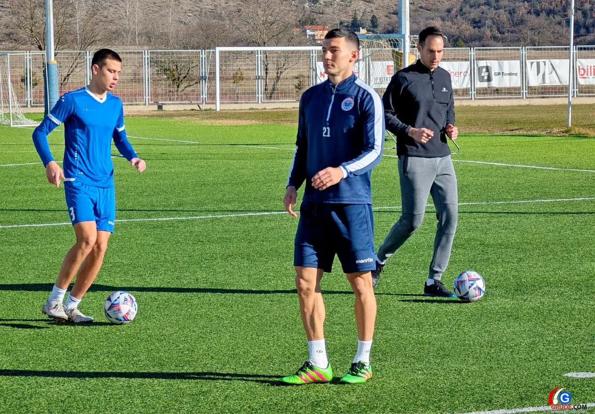 FOTO: Trening u Grudama pod budnim Mađarovim okom! Zvijezda Zrinjskog Josip Ćorluka u top formi pred početak priprema!  3