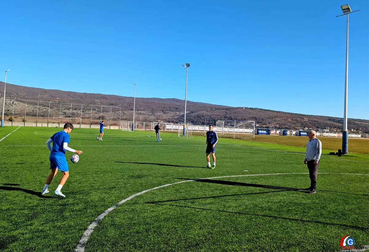 FOTO: Trening u Grudama pod budnim Mađarovim okom! Zvijezda Zrinjskog Josip Ćorluka u top formi pred početak priprema!  5