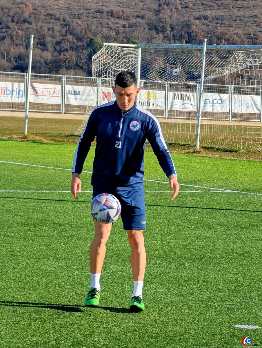 FOTO: Trening u Grudama pod budnim Mađarovim okom! Zvijezda Zrinjskog Josip Ćorluka u top formi pred početak priprema!  7