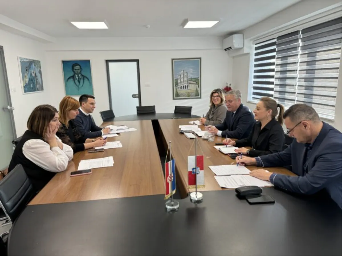Načelnik Grizelj sa ravnateljima škola o jednosmjenskoj nastavi