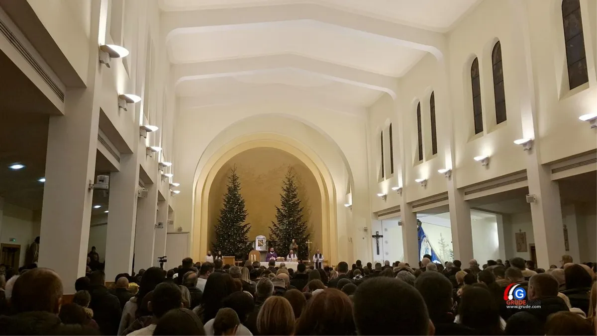 U Međugorju podijeljeno preko 2 milijuna svetih pričesti u protekloj godini
