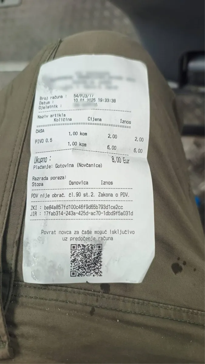 Dubai pivo u Zagrebu! Na utakmici Hrvatska - Slovenija naručio žuju pa se šokirao, račun poslao i medijima  1