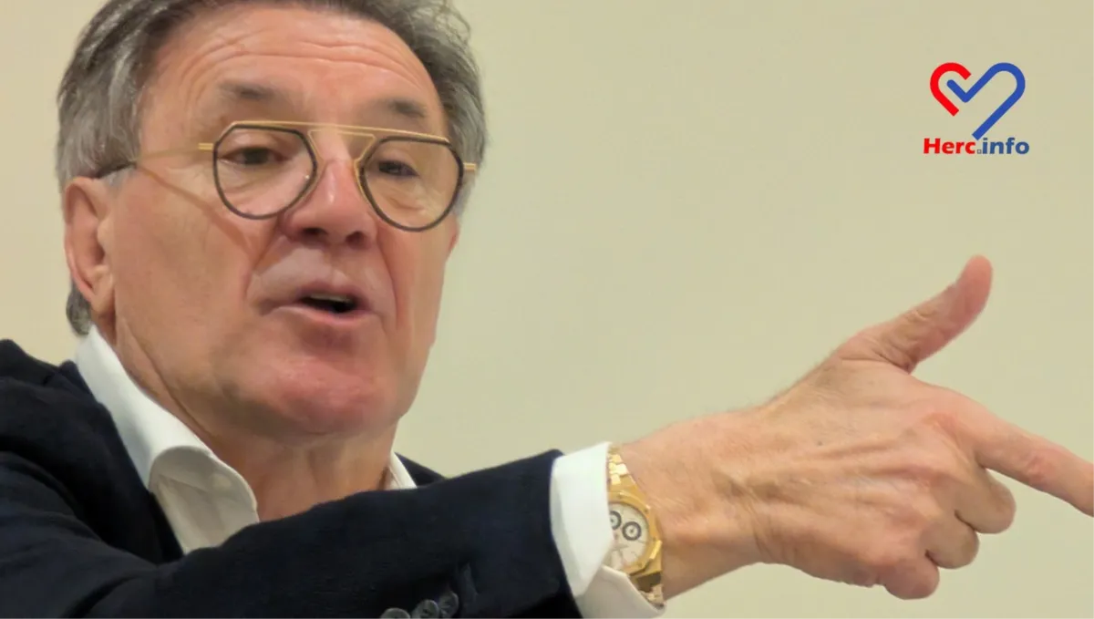 FOTO: Mamić na presici pokazao sat vrijedan 120 tisuća eura