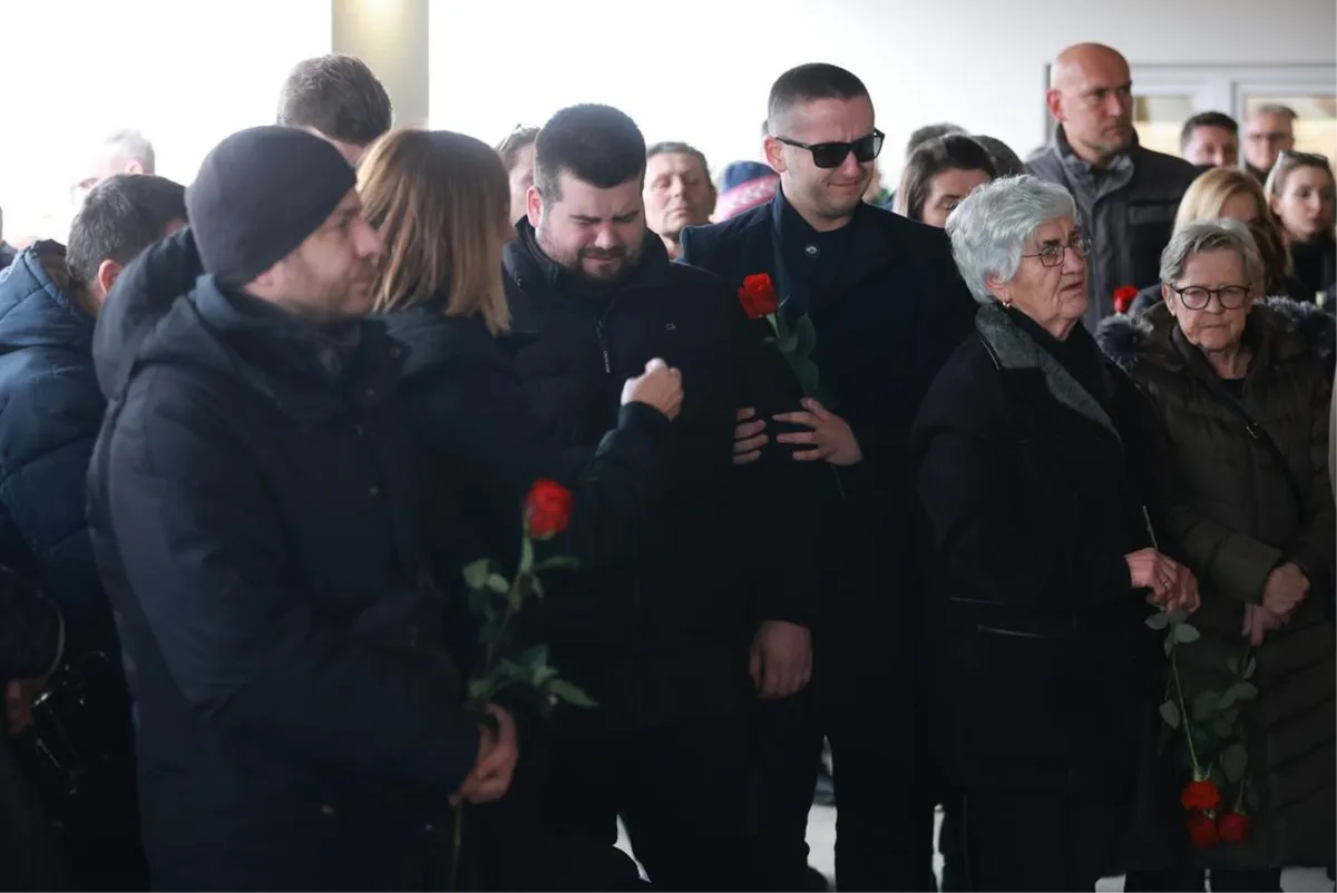 Suze na oproštaju od osnivača Opće opasnosti! S Perom Galićem prošao i Domovinski rat i brojne pozornice 4