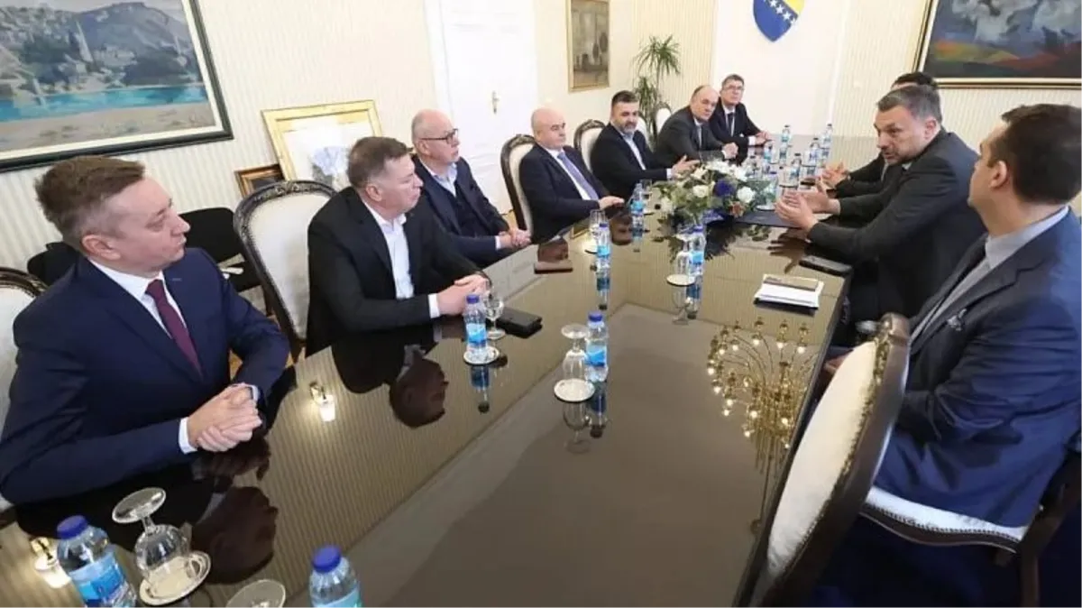 Diplomatske putovnice Ćorluki, Hrviću, Ahmetlićima jer su bh. ekonomiju pozicionirali na međunarodnoj sceni