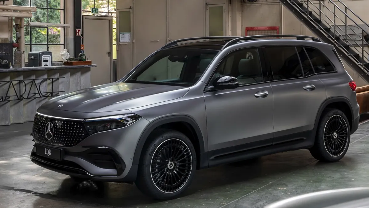 Mercedes pokreće opoziv za tisuće vozila