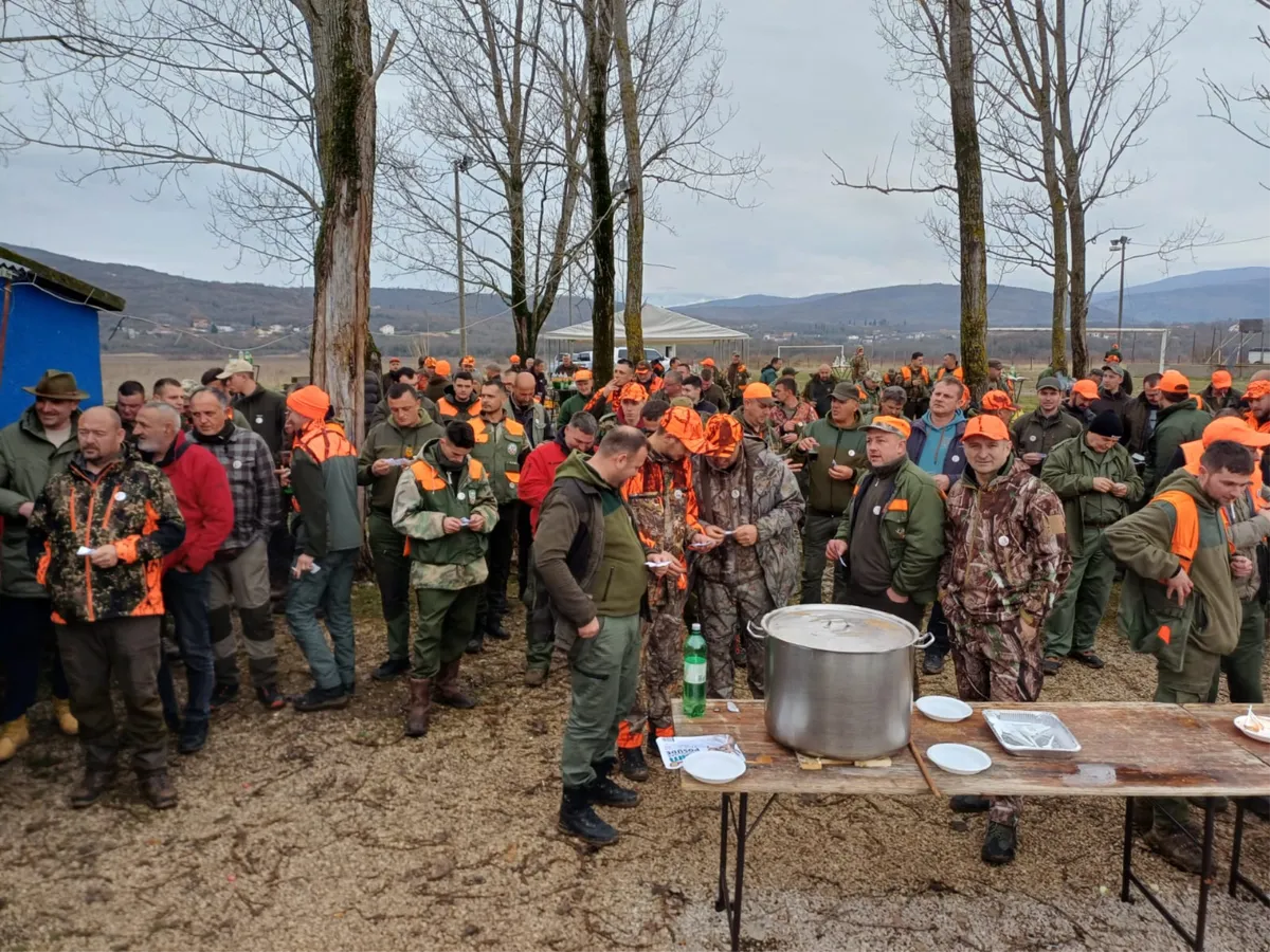 HLU Malič Grude uspješno organizirao hajku na štetočinu, a onda odličnu feštu i pomoć sugrađaninu FOTO