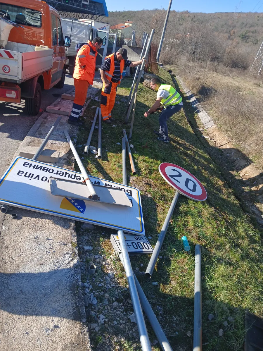 FOTO: Počeli radovi na graničnom prijelazu Gorica - Vinjani Donji 3