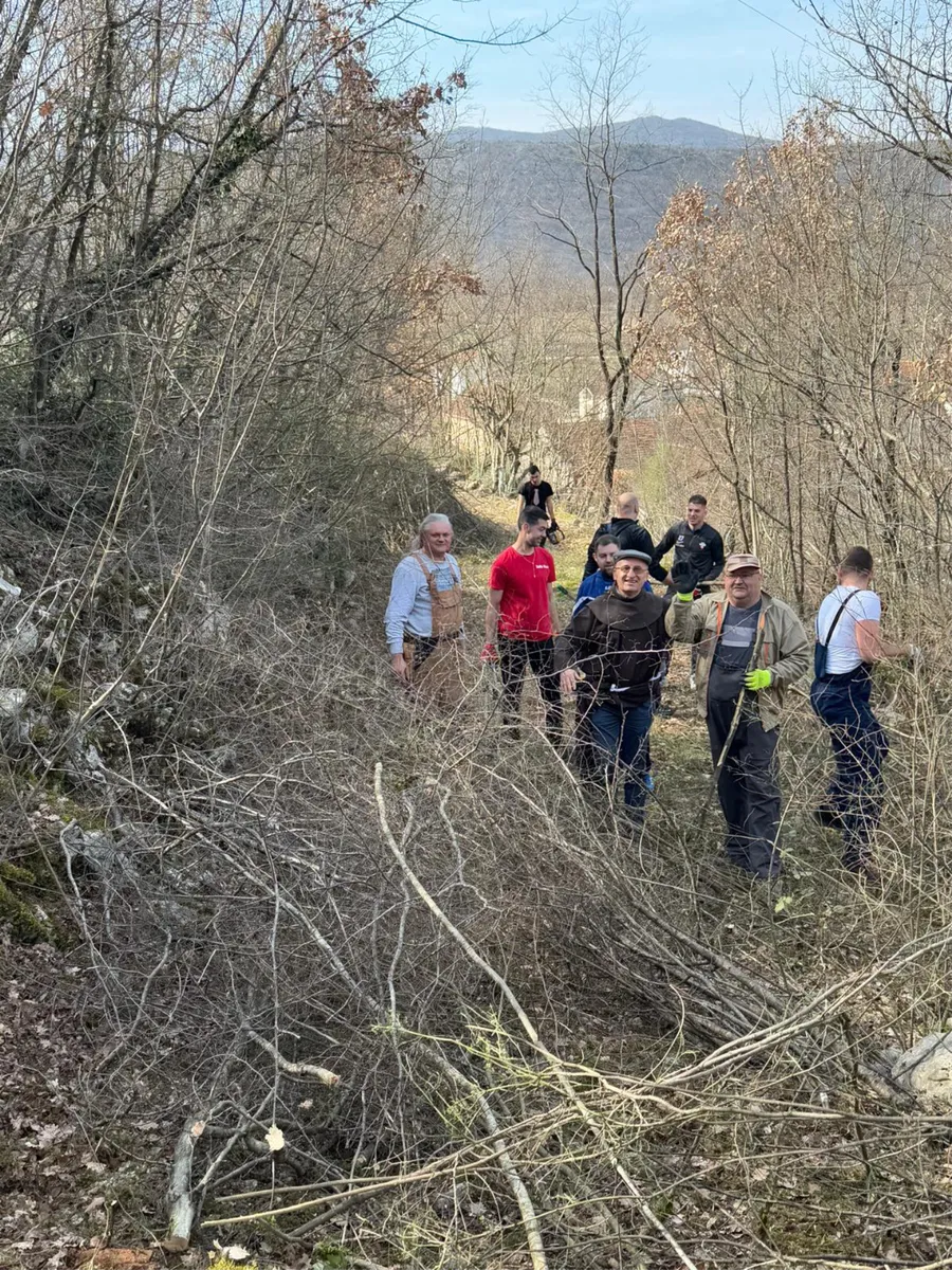 FOTO: Uređena staza za veliki Put križa u Grudama 11