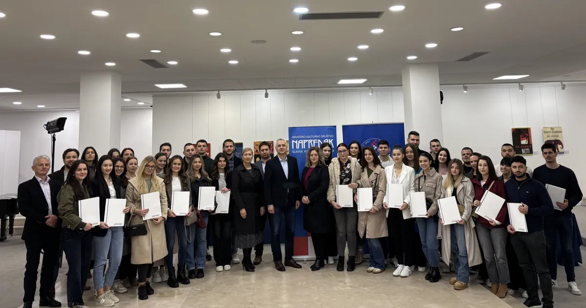 HKD Napredak izdvojio više od 170.000 KM za stipendiranje 122 studenta