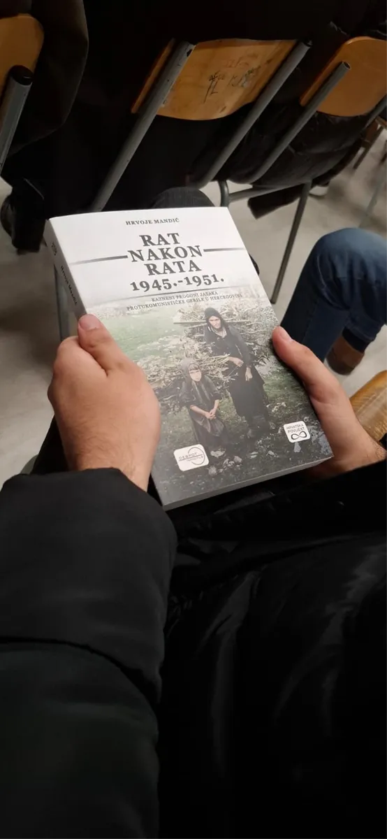 FOTO: Predstavljena knjiga 'Rat nakon rata 1945. - 1951.', Mandić progovorio o događajima koji su dugo bili prešućivani