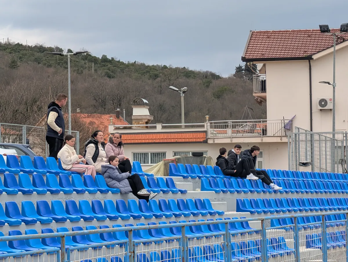 FOTO: S dva torpeda Ivan Marić sredio ekipu Troglava! Svi omladinski uzrasti HNK Grude slavili 15