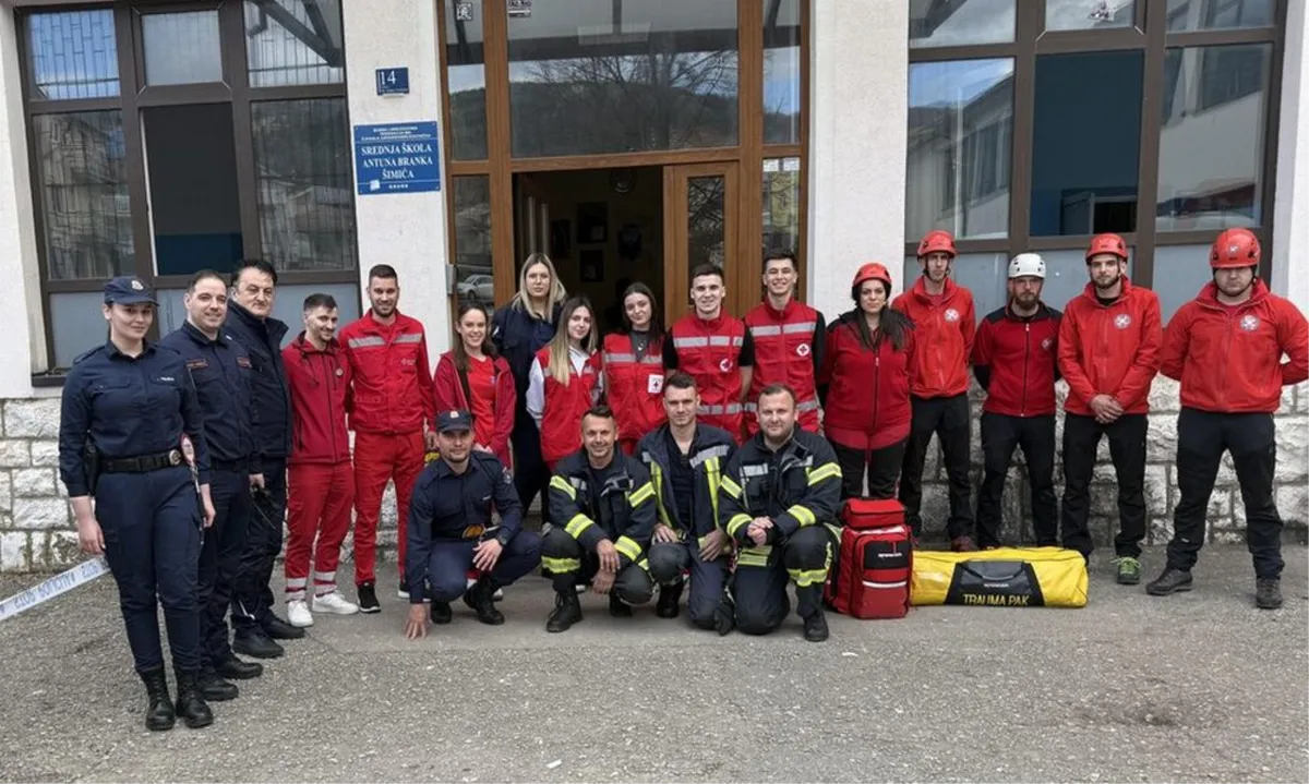 Grude: Održana edukacija djelatnika i učenika SŠ AB Šimić iz područja zaštite i spašavanja FOTO