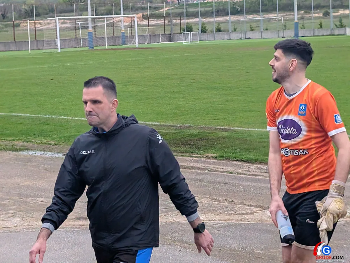FOTO: Grude slavile! Trener Miloš: Sretan sam zbog 3 pobjede u tjedan dana, ali muče nas ozljede 23