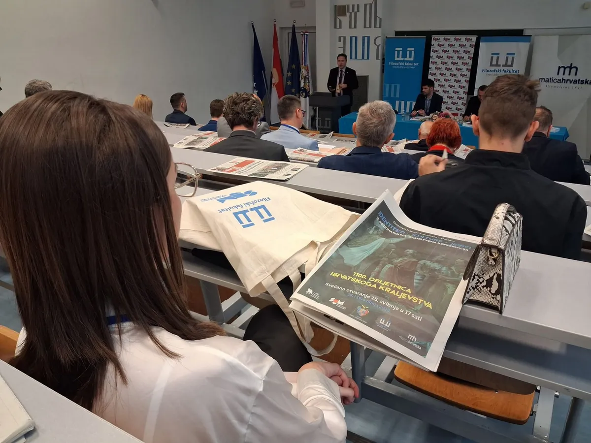 Filozofski fakultet, Matica hrvatska i Družba ''Braća hrvatskoga zmaja'' obilježili 1100. godina hrvatskoga kraljevstva 1